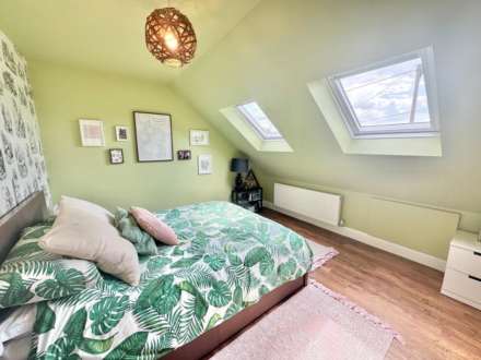 Orchard Lane, Brentwood, Image 8