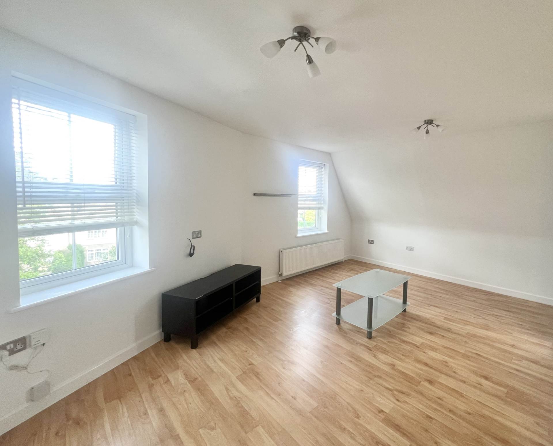 Western Road, Brentwood, Image 2