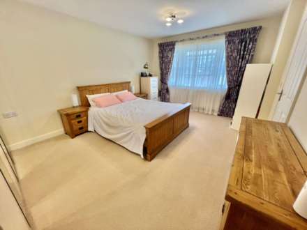 Kensington Road, Pilgrims Hatch, Brentwood, Image 12