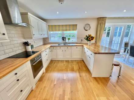 Kensington Road, Pilgrims Hatch, Brentwood, Image 8