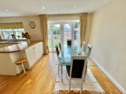 Kensington Road, Pilgrims Hatch, Brentwood, Image 9