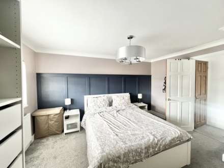Stuart Close, Brentwood, Image 6