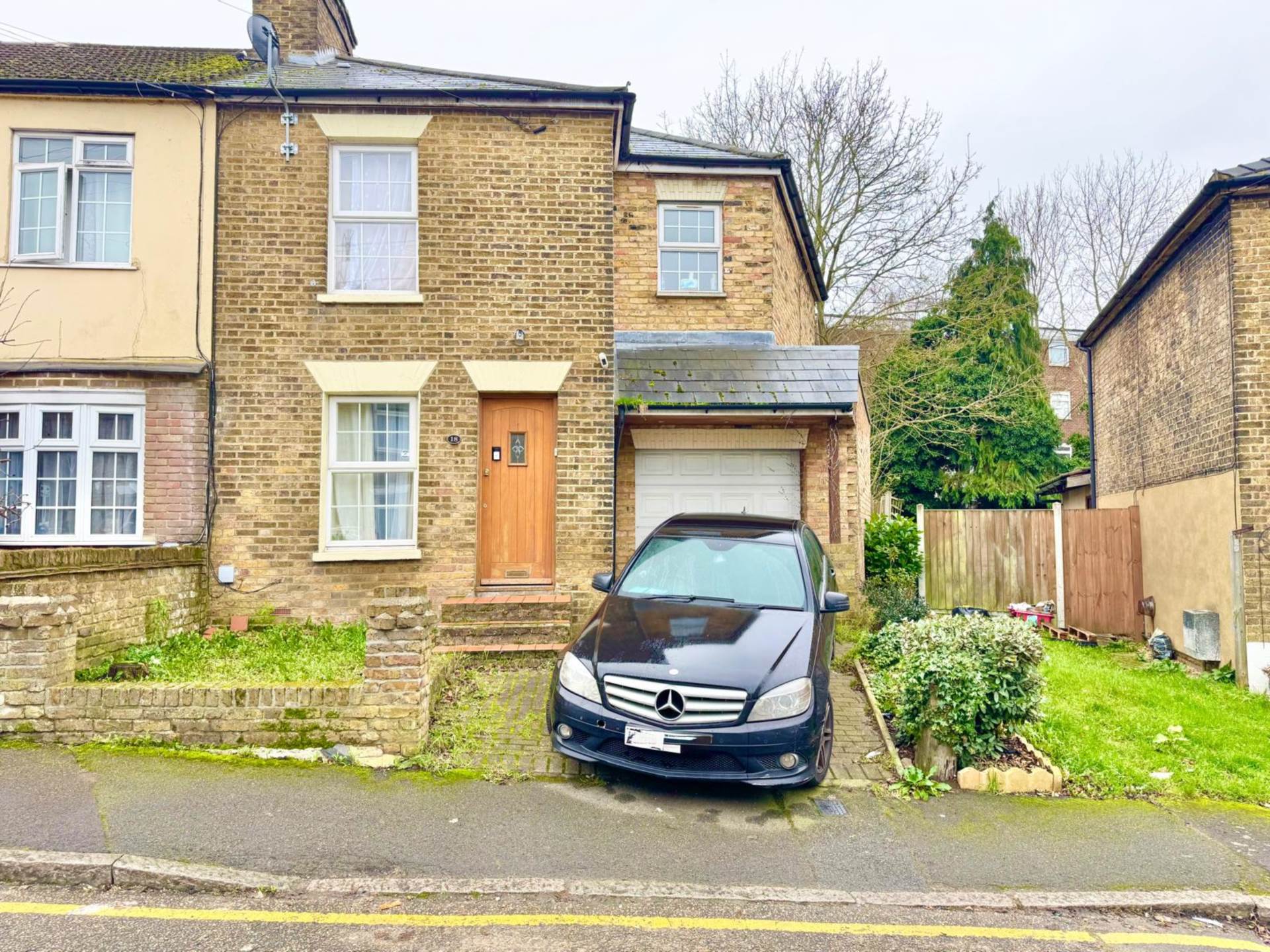 Tower Hill, Brentwood, Image 1