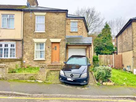 Tower Hill, Brentwood, Image 1