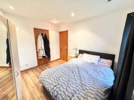 Tower Hill, Brentwood, Image 5