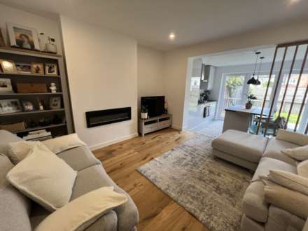 Fairfield Road, Brentwood, Image 3