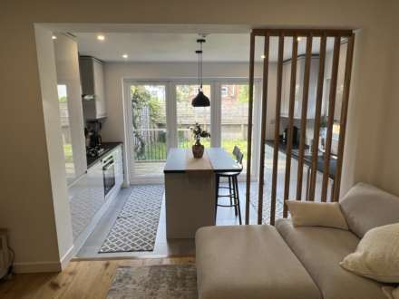 Fairfield Road, Brentwood, Image 4