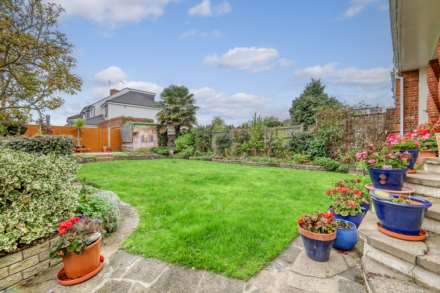 Ferguson Avenue, Gidea Park, Image 5