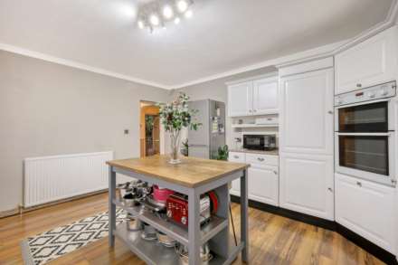Ferguson Avenue, Gidea Park, Image 9