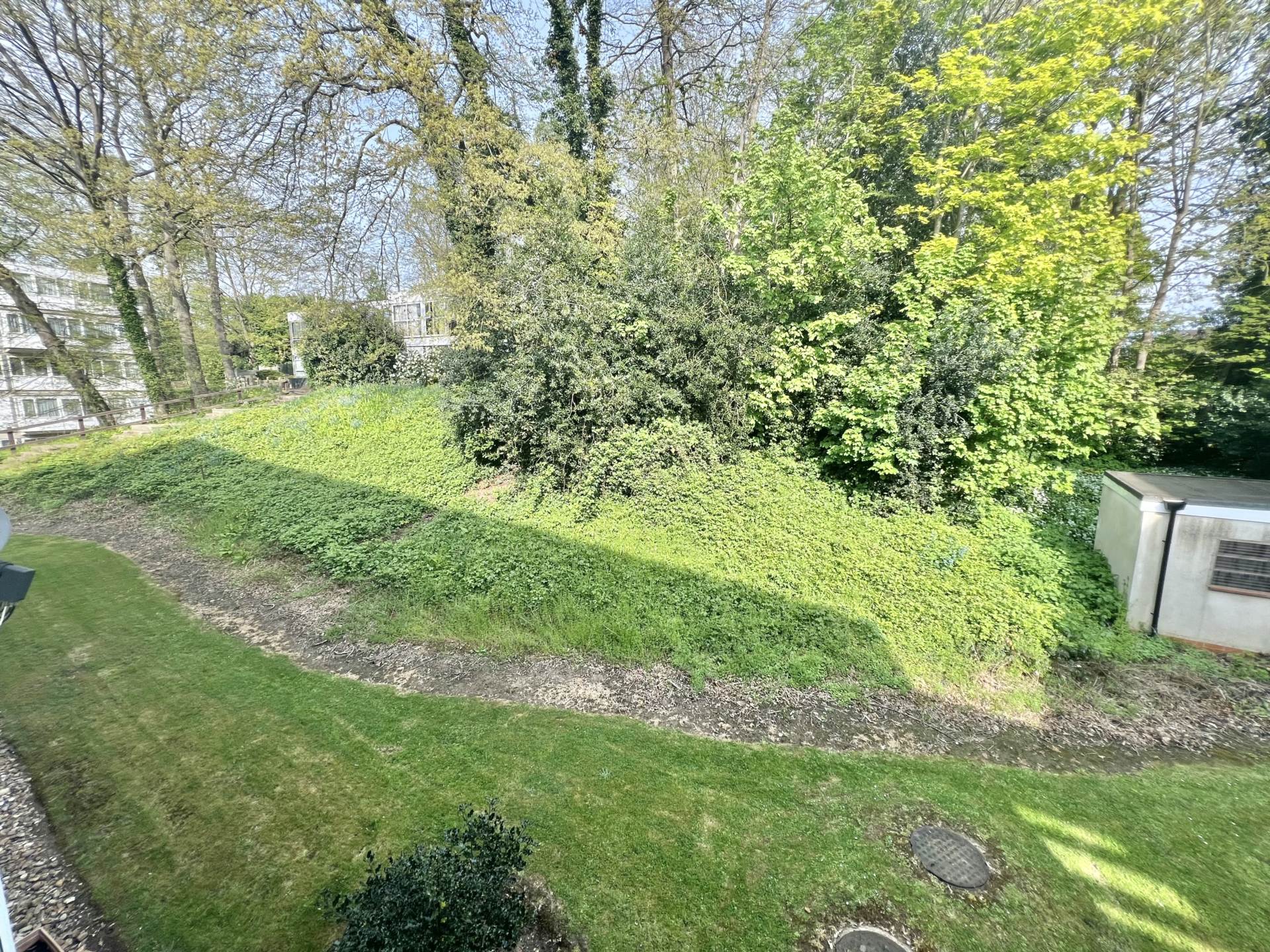 Cameron Close, Warley, Brentwood, Image 3