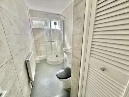 Cameron Close, Warley, Brentwood, Image 8