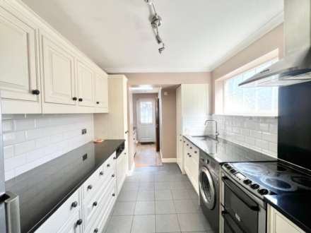 Randalls Drive, Brentwood, Image 8
