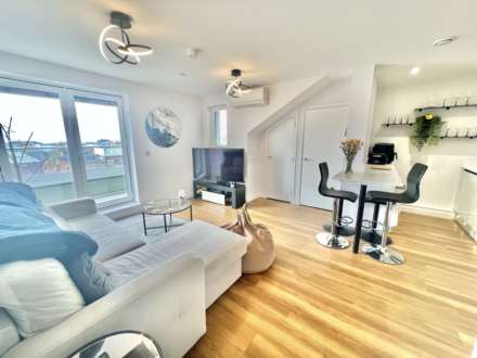 Ingrave Road, Brentwood, Image 2