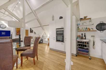 The Galleries, Brentwood, Image 10