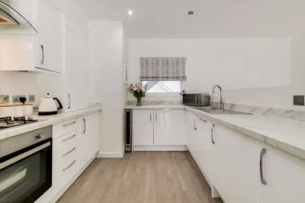 The Railstore, Gidea Park, Image 3