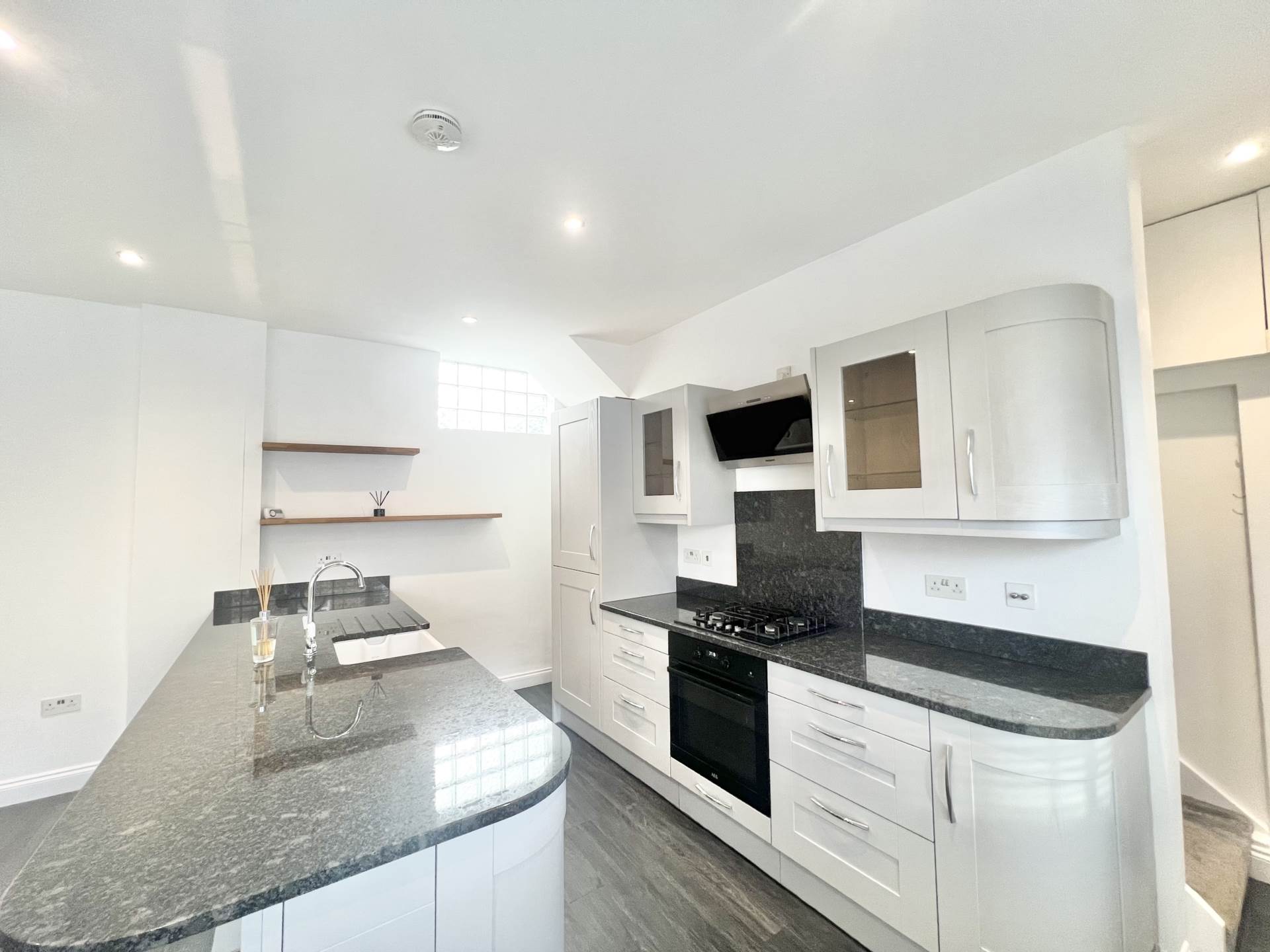 Victoria Road, Brentwood, Image 3