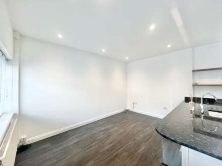 Victoria Road, Brentwood, Image 4
