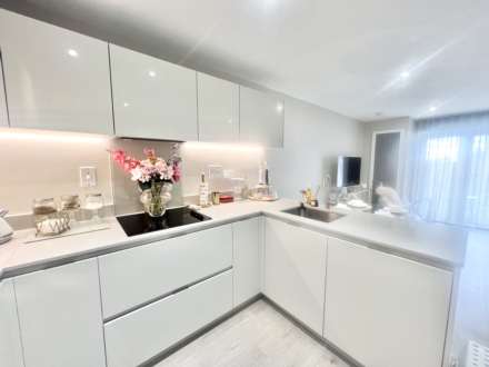 St James Road, Brentwood, Image 4