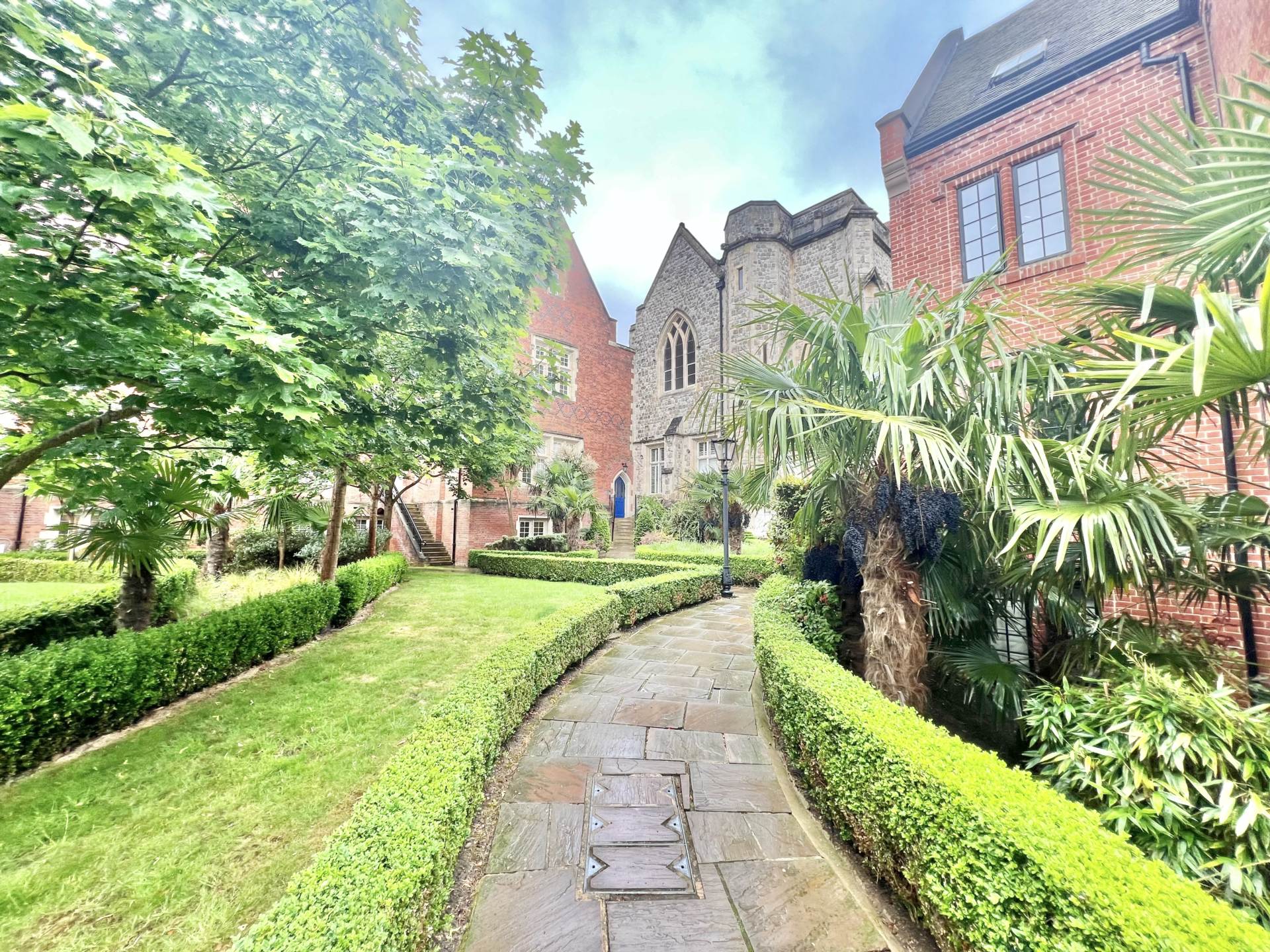 The Chapel, The Galleries, Brentwood, Image 8