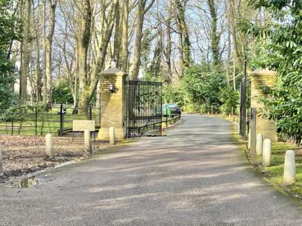 Thorndon Park, Ingrave, Image 17