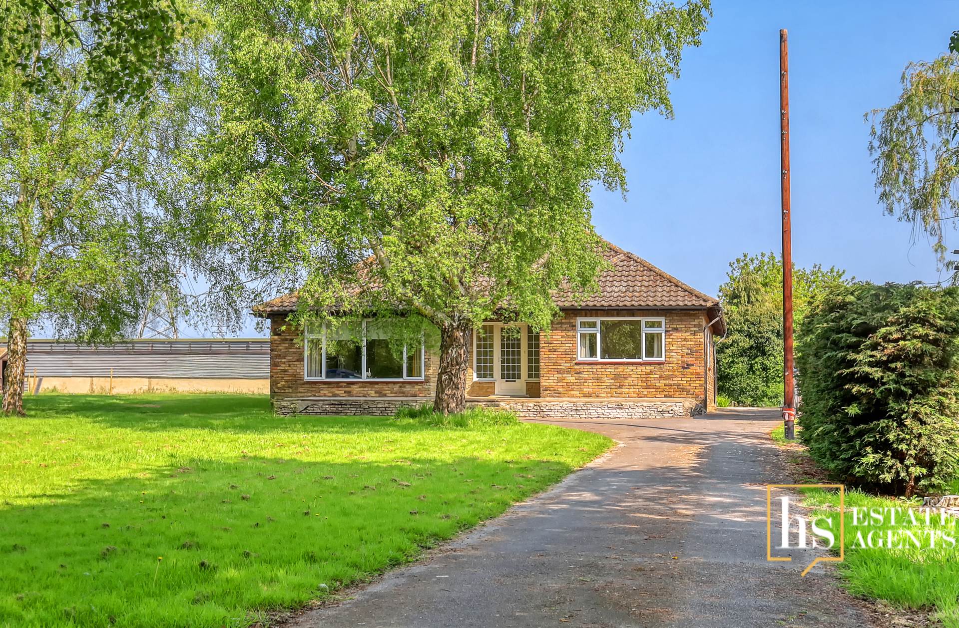 Purfleet Road, Aveley, South Ockendon, Image 1