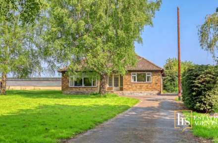 Purfleet Road, Aveley, South Ockendon