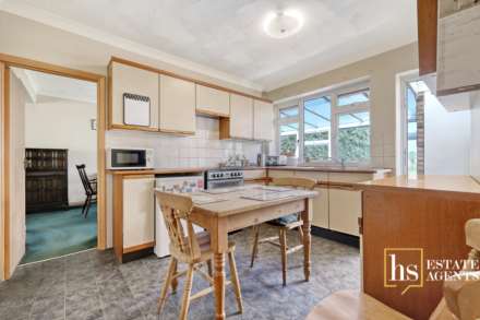 Purfleet Road, Aveley, South Ockendon, Image 8