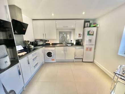 Eastfield Road, Brentwood, Image 3