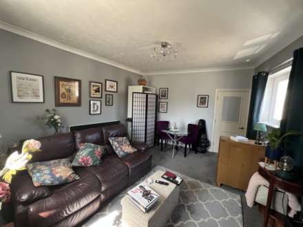 Milton Road, Brentwood, Image 4