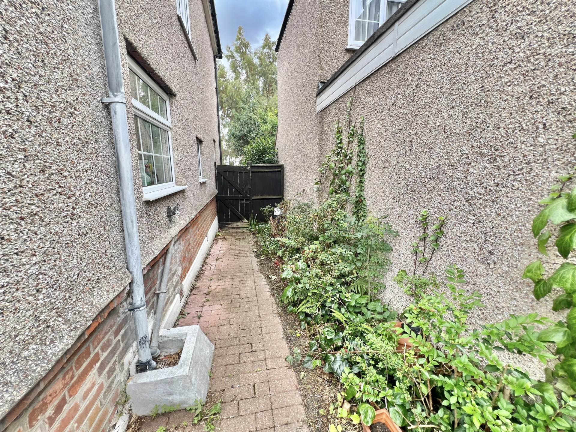 Eversleigh Gardens, Upminster, Image 9