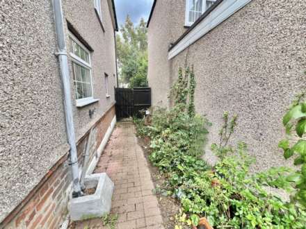 Eversleigh Gardens, Upminster, Image 9