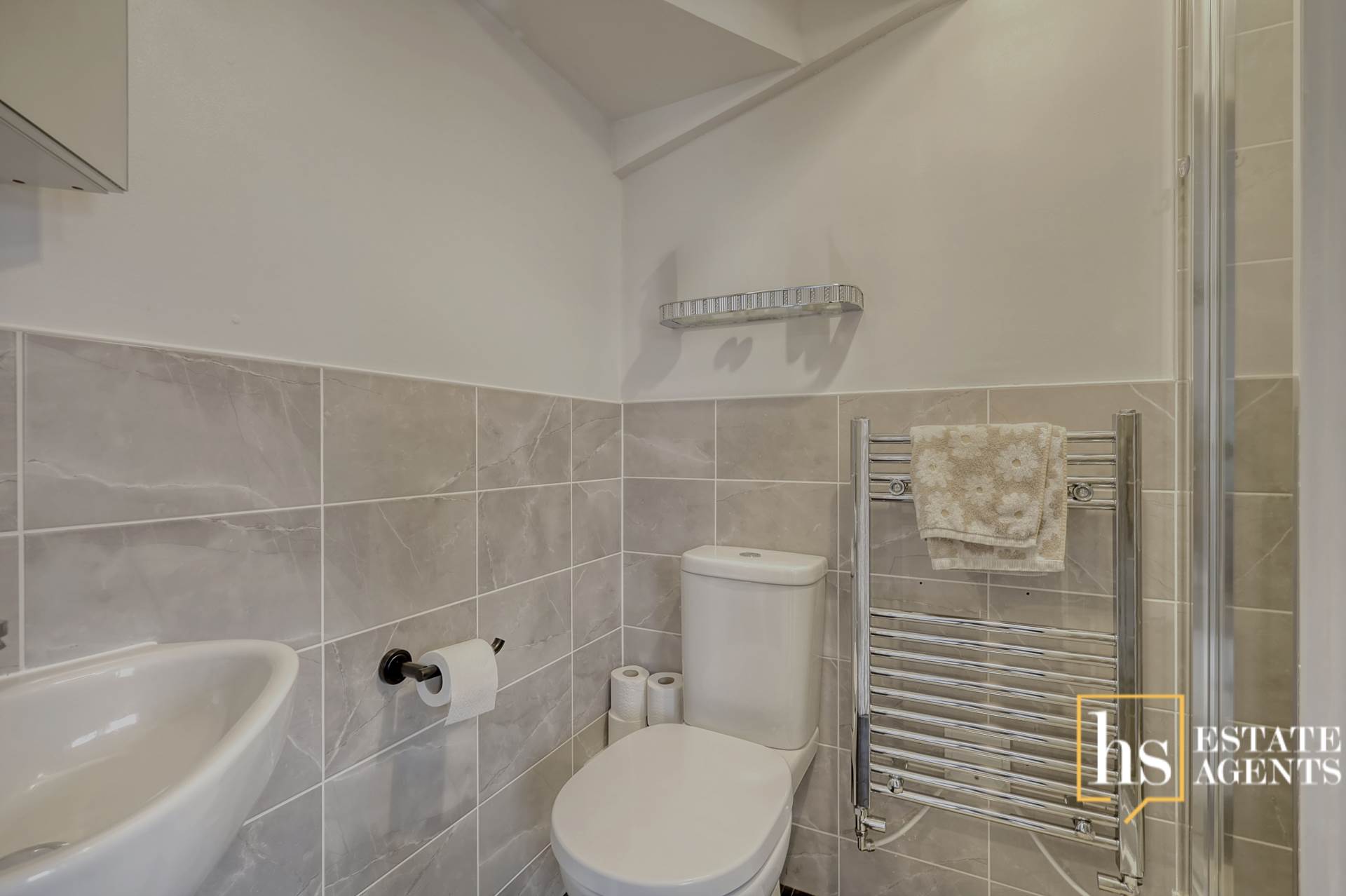 Brookfield Drive, Stanford Le Hope, Image 12