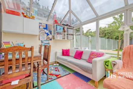 Elizabeth Road, Brentwood, Image 4