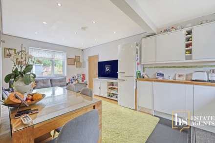Elizabeth Road, Brentwood, Image 5