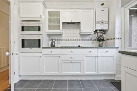 Fairfield Road, Brentwood, Image 7