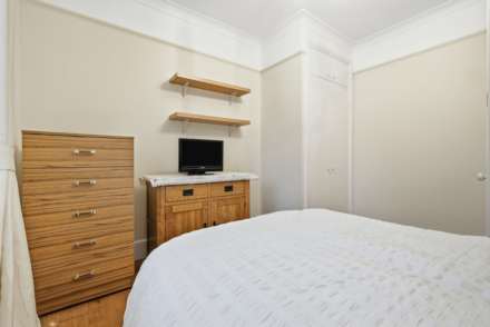 Fairfield Road, Brentwood, Image 9