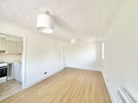 Hutchins Close, Hornchurch, Image 4