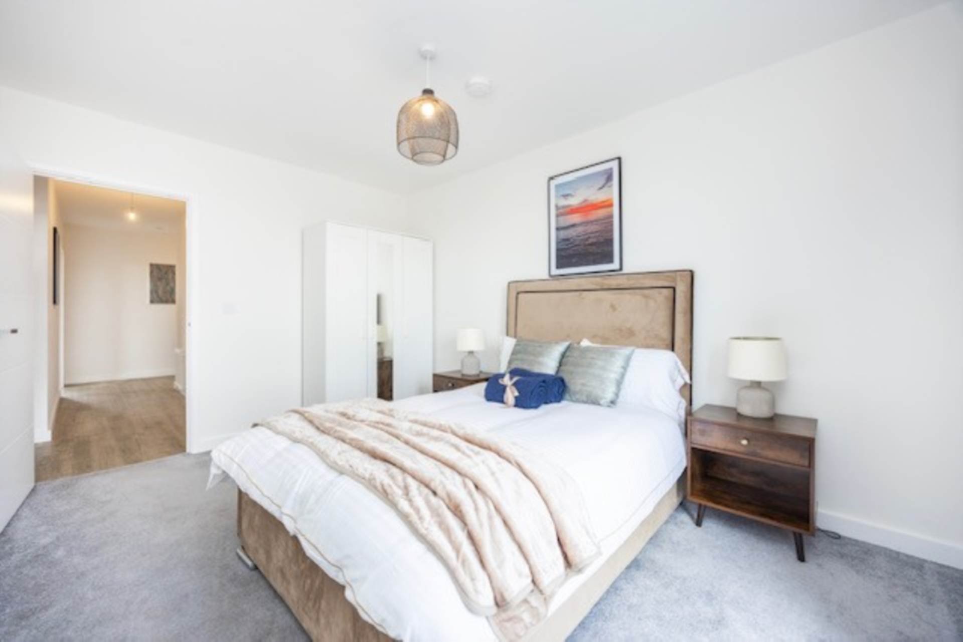 Peregrine Drive, Brentwood, Image 13