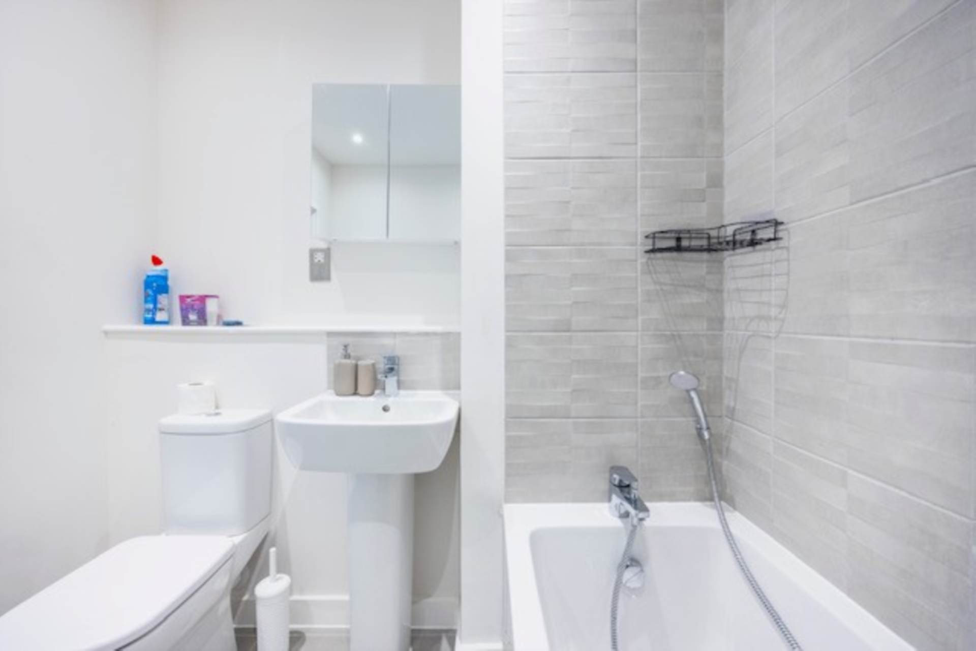 Peregrine Drive, Brentwood, Image 19