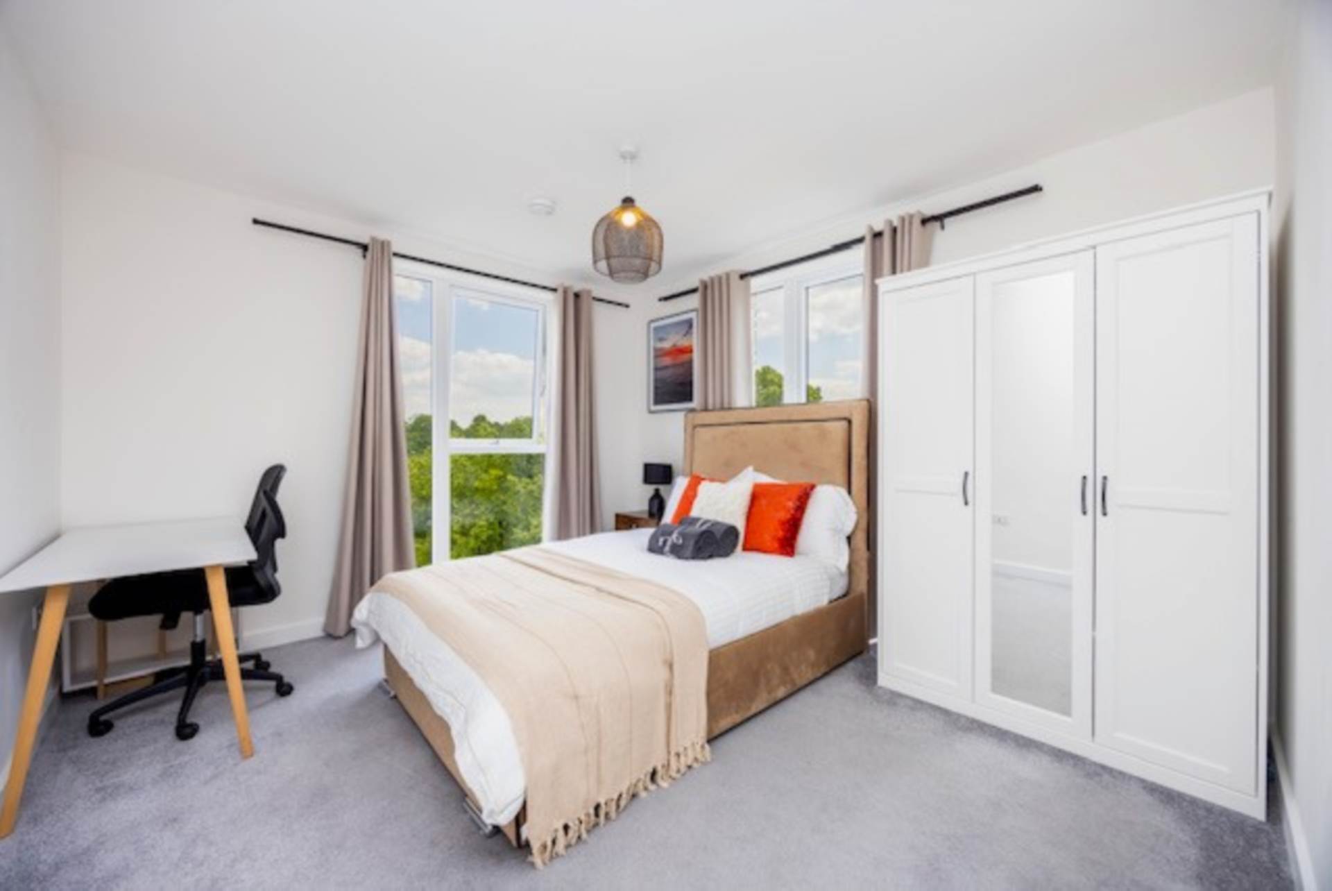 Peregrine Drive, Brentwood, Image 20
