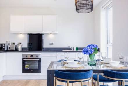 Peregrine Drive, Brentwood, Image 6