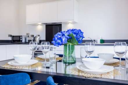 Peregrine Drive, Brentwood, Image 9