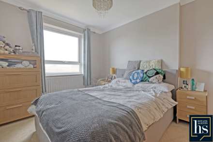 The Foxgloves, Billericay, Image 12