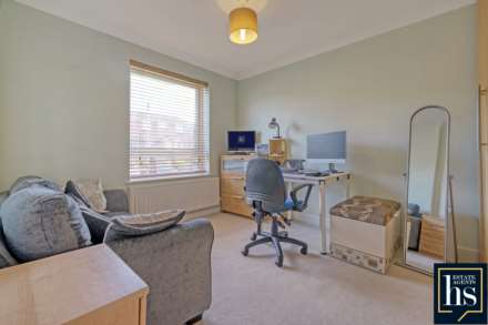 The Foxgloves, Billericay, Image 14
