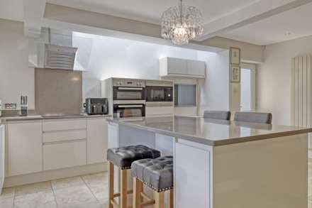 Brentwood Road, Ingrave, Brentwood, Image 12