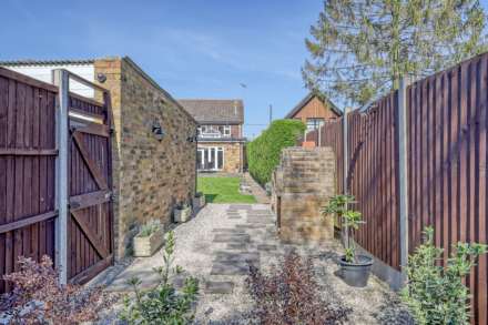 Brentwood Road, Ingrave, Brentwood, Image 23