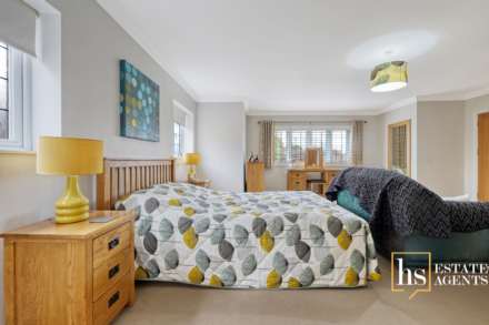 Park Avenue, Brentwood, Image 12