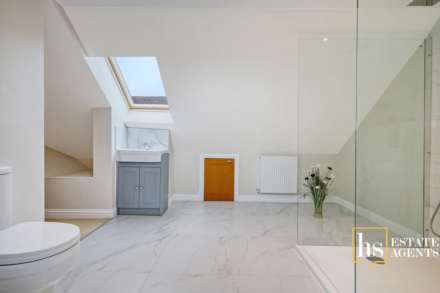 Park Avenue, Brentwood, Image 16