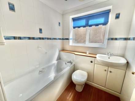 Pennyfields, Brentwood, Image 10