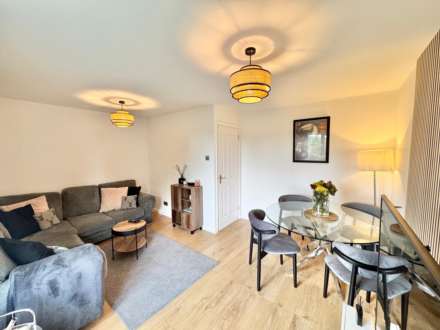 Warwick Court, Brentwood, Image 2